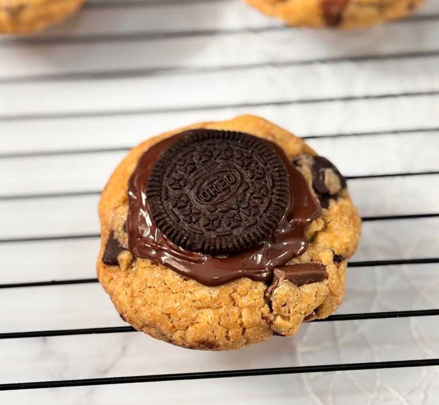 🍪 کوکی نیویورکی چیست و چرا همه عاشقشاند؟ - دستور پخت رژیمی خوشمزه کوکی نیویورکی نوتلا