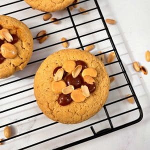 کوکی بادام زمینی و کارامل